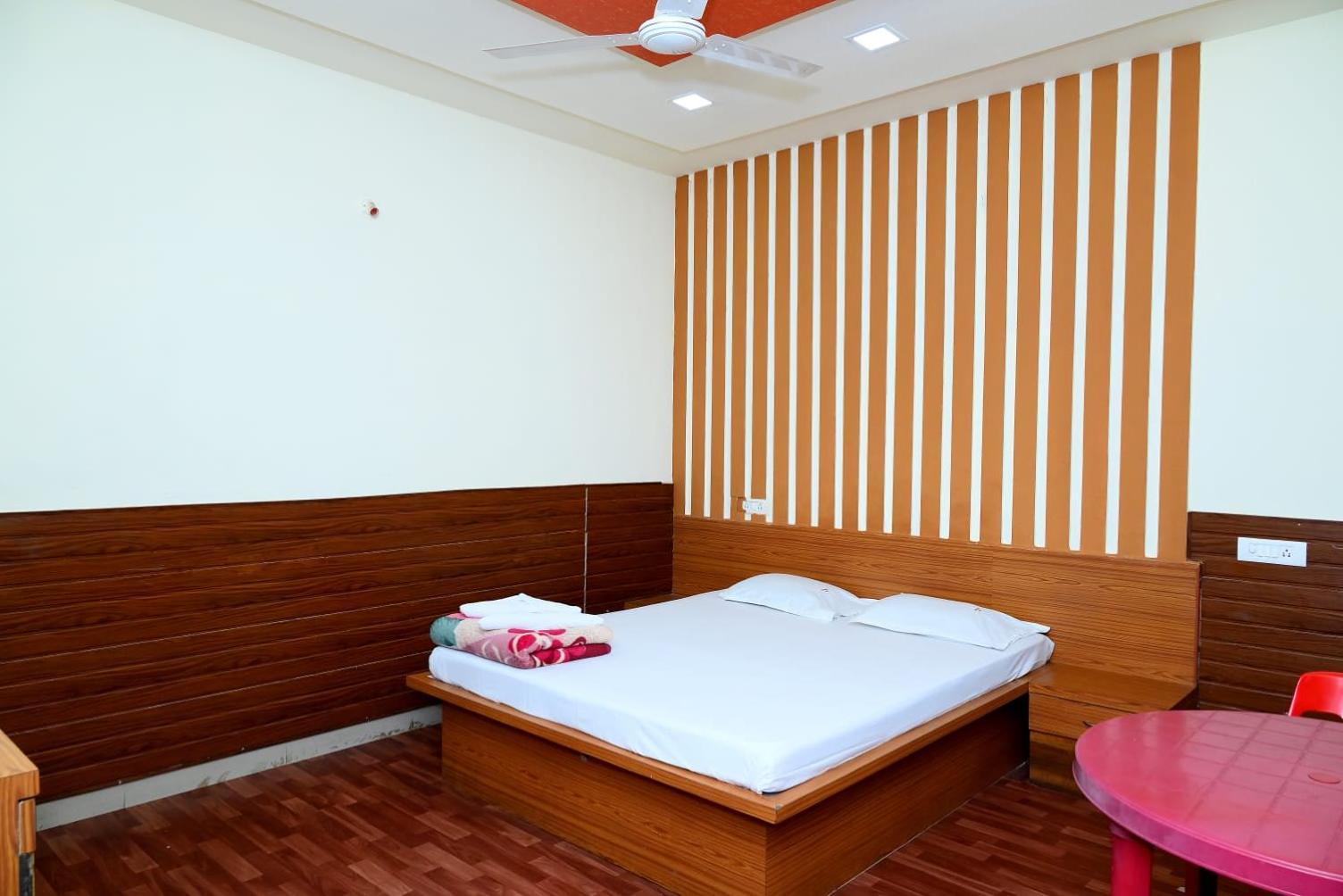 P P Lodging Mangvadi Екстериор снимка