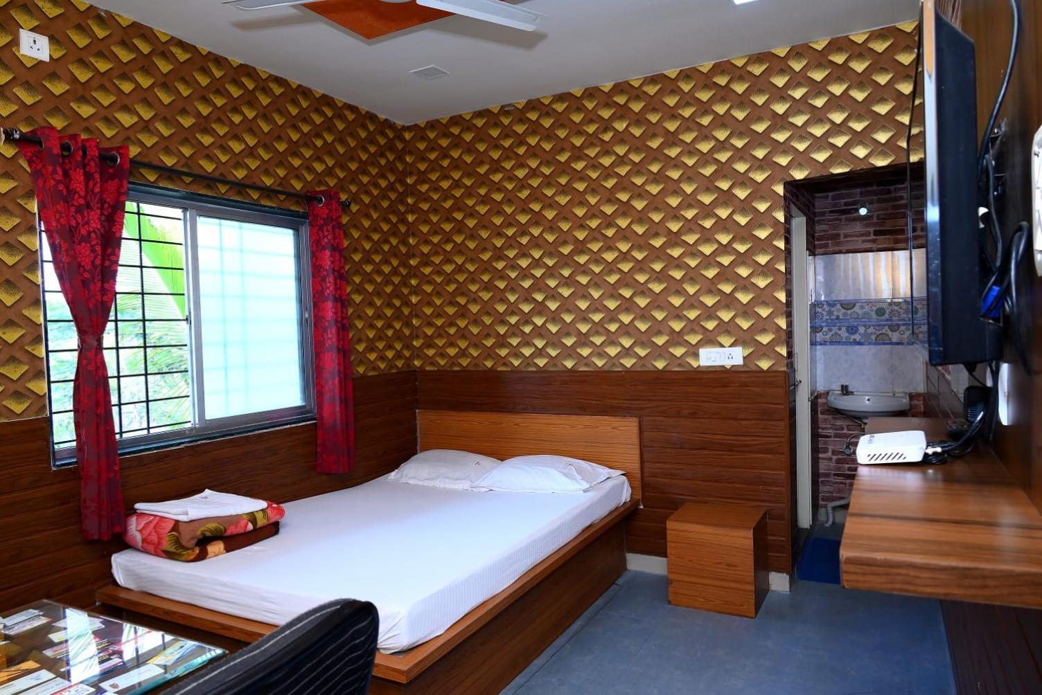 P P Lodging Mangvadi Екстериор снимка